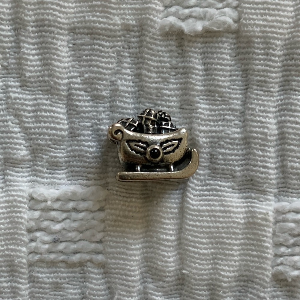 Pandora Sleigh Charm